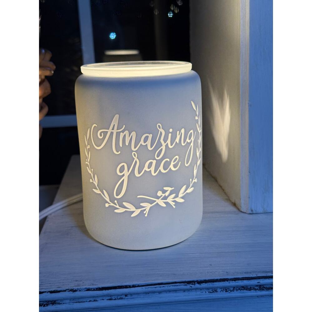 Scentsy Amazing Grace Frosted Glass Warmer Christian Faith Home Decor Lighted